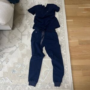 FIGS Navy Women's Jogger Scrub Pants + Top